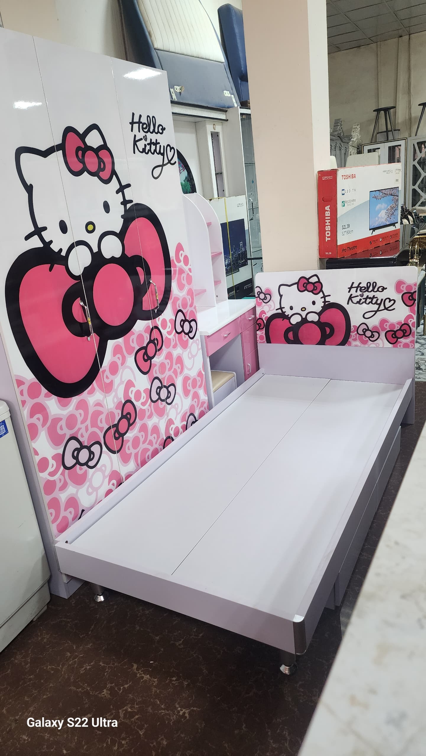 Kids Bedroom set 5 items in Juba, South Sudan